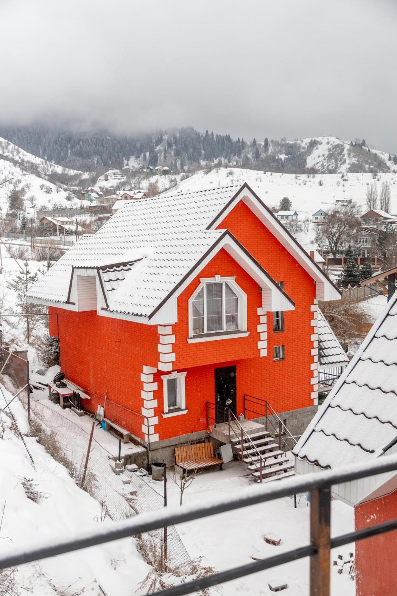 Дом Света - Tay-Village Besqaynar Exterior photo